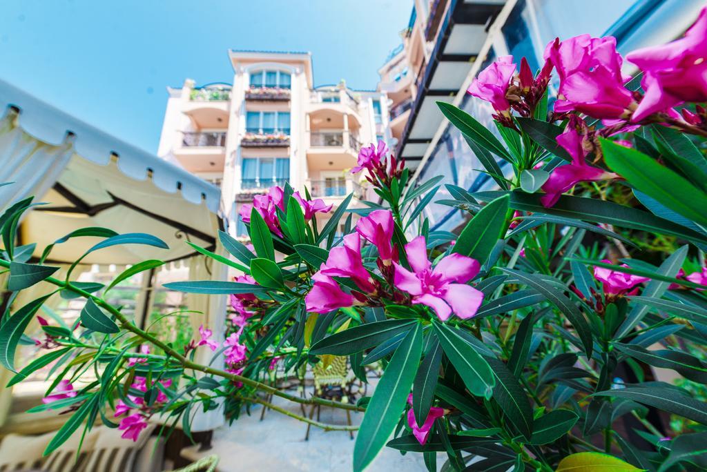 Romance Marine Aparthotel Солнечный берег Экстерьер фото